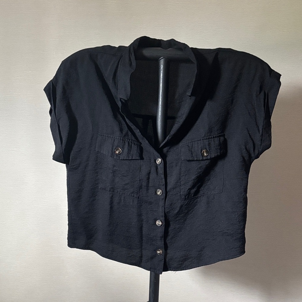 Lush Black Notched Collar Boxy Crop Shirt
